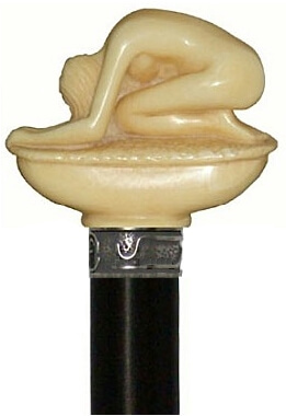 Bastón Mujer desnuda de marfil. Palo madera de ébano y anilla de plata. Certificado comunitario.