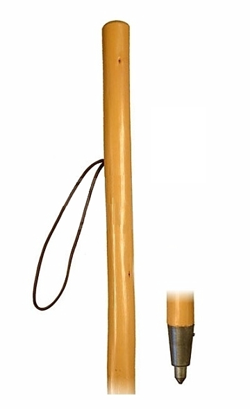 Bastón madera de Castaño natural. Longitud 1,20 m. Incluye cordón cuero. Puntera metálica pincho.